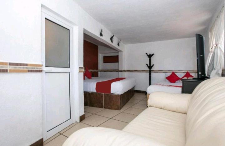 Hotel Real Cortes Mineral del Monte Exteriör bild